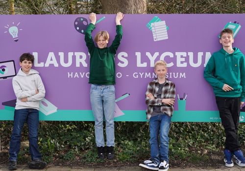 Nieuwsbrief Laurens Lyceum juni 2026 Fenix Rotterdam mobiel